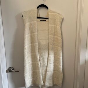 Fuzzy Off White Hooded Vest - One Size - Do Everything In Love